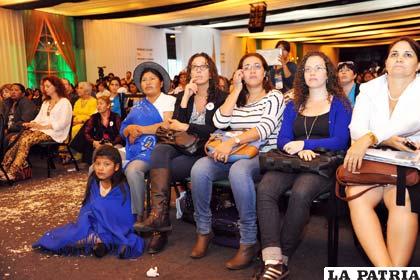 Mujeres que participaron en la cumbre rumbo a la Cumbre G 77+China