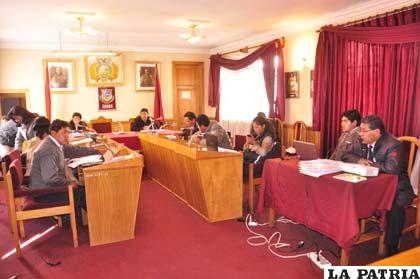 Concejales en la rendición pública de cuentas