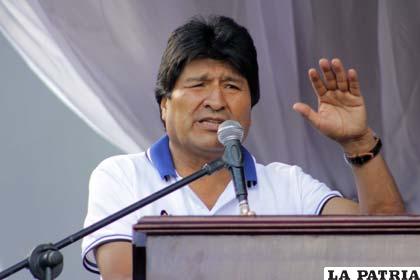 Presidente Morales planea otra estrategia en caso de incompetencia del TIJ