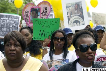 Madres afroamericanas marcharon contra el racismo y la brutalidad policial