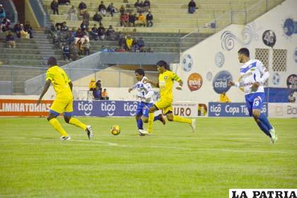 En el partido de ida los “santos” vencieron por 2-1 (29/01/2015)