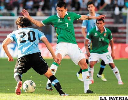 Uruguay y Bolivia jugaban la primera fecha de las eliminatorias