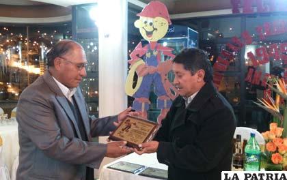 Reconocimiento de trabajadores de Elfeosa