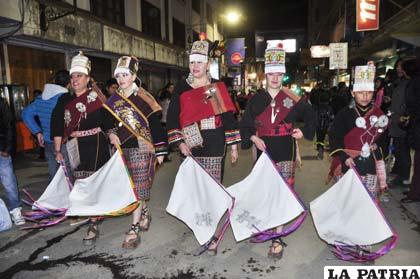 Bellas ñustas de los Phujllay Oruro