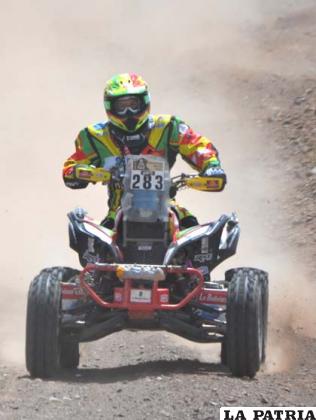El piloto boliviano Walter Nosiglia
