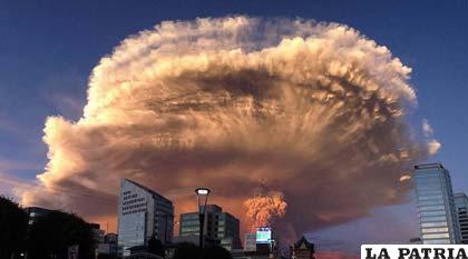 Erupción de volcán Calbuco causó lluvia de cenizas