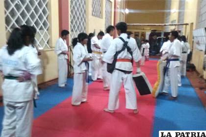Deportistas que participarán en el torneo departamental