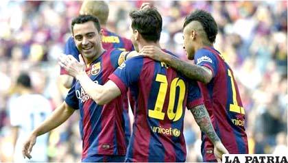 Con dedicatoria, Messi y Neymar celebran el gol de la 