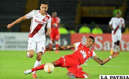 En el partido jugado en Colombia Santa Fe venci? por la m?nima 
diferencia al Internacional