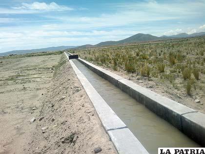 Canal de Riego Querarani