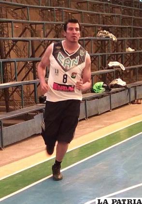 Nelson Fern?ndez pretende aportar con su experiencia