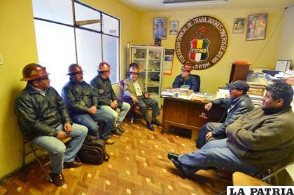 Mineros de Colquiri iniciarán querella contra cooperativistas mineros 26 de Febrero por supuesto atentado