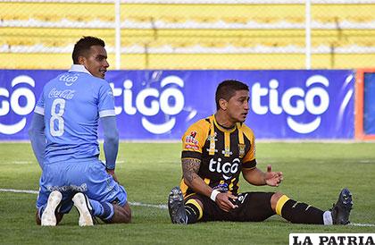 Ferreira de Bolívar junto a Maldonado de The Strongest /APG