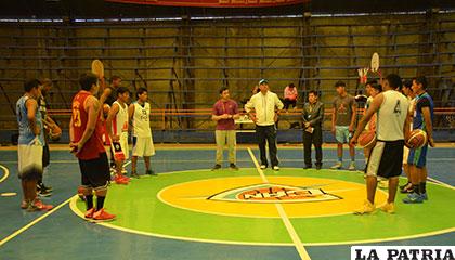 Luego de una charla técnica anoche al final de sus entrenamientos, el equipo quedó listo para jugar hoy ante Calero