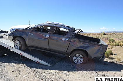 Camioneta quedó maltrecha después del accidente