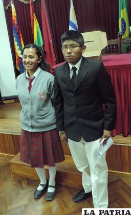 Leydi Canqui Mamani y Rudy Joel Ríos Capia son los nuevos parlamentarios juveniles de Oruro /TEDO