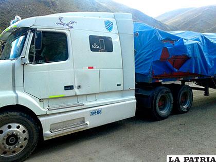 El otro camión afectado en el accidente no sufrió mucho daño