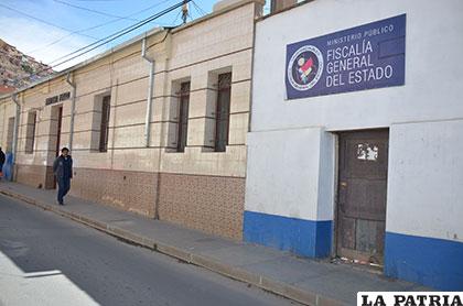 Frontis del Ministerio Público de Oruro