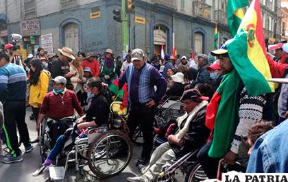 Llegarán más personas con discapacidad a La Paz para apoyar la demanda de la renta mensual de 500 bolivianos /ANF