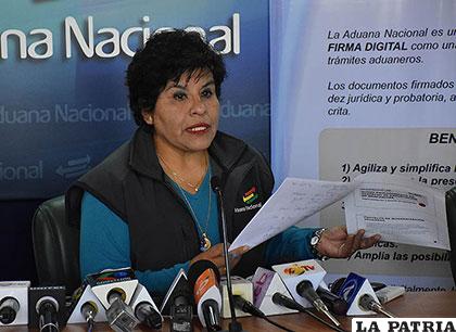 Presidenta de la Aduana Nacional, Marlene Ardaya /apg.com.bo