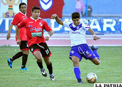 Alí siempre prefirió rematar al arco antes que el juego colectivo