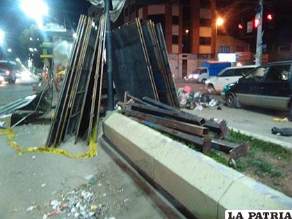 Paneles metálicos fueron removidos por los vecinos en la avenida del Ejército