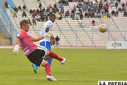 San José venció 3-0 en el partido de ida en Oruro el 17/04/2016