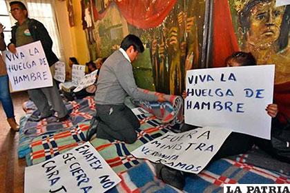 Trabajadores de Enatex que mantuvieron ayuno voluntario /elpaisonline.com