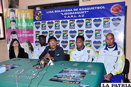 Directivos de Carl A-Z presentaron ayer a su plantilla de jugadores