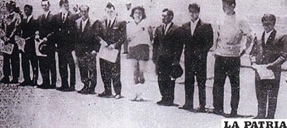 Rocha (Primero a la derecha), en una distinción a los mejores deportistas el año 1966