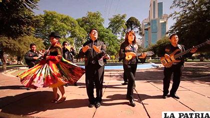 Escenas de un video de Valeno