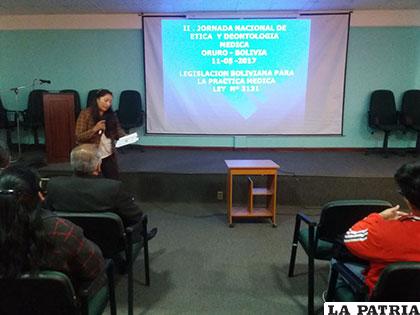 El Colegio Médico de Oruro desarrolla un sinnúmero de cursos para los profesionales