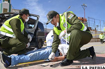Investigadores de Accidentes de Tránsito, auxiliaron a los heridos