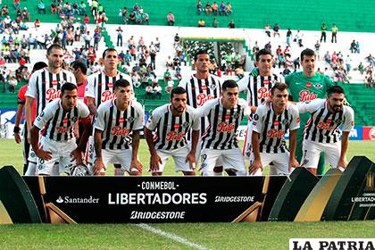 El equipo paraguayo que jugó en Santa Cruz, ahora oficiará de local en Asunción /APG
