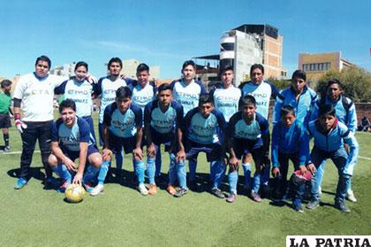 Integrantes de Cañamina FC, campeones en Primera de Honor