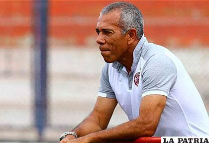 Wilmar Valencia fue destituido del Juan Áurich /futbolred.com 