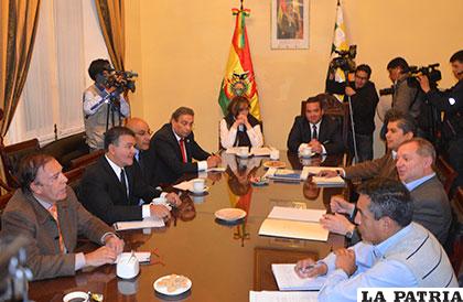 Empresarios defienden su rechazo al proyecto de ley de Empresas Sociales /APG