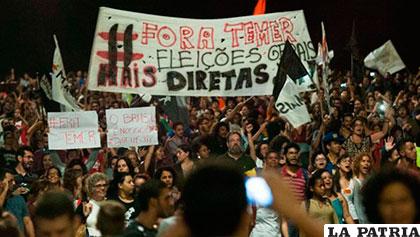 Manifestantes piden la renuncia de Temer y elecciones directas