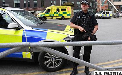 Manchester con mayor presencia policial vuelve a la rutina /laconexionusa.com
