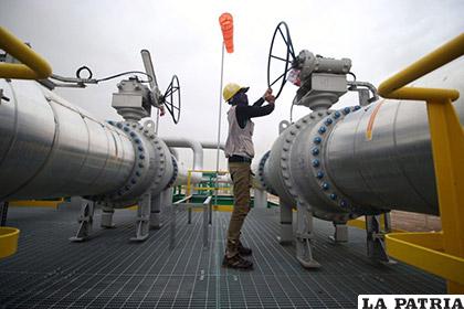 El barril de petróleo Brent llegó a cotizar en 77,42 dólares durante una sesión /El Día