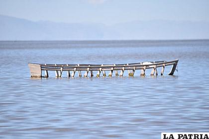 Plataforma prevé realizar trabajos para preservar el lago Poopó