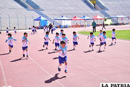 Los niños participaron con bastante entusiasmo en las diferentes pruebas