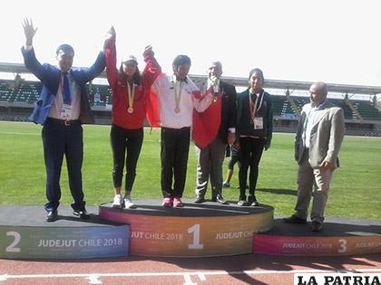 La orureña Sofía Luizaga consiguió medallas de bronce en atletismo /SEDEDE