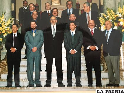 Garret (primero izquierda parados) durante unas de sus últimas apariciones en público, junto a presidentes y vicepresidentes del país