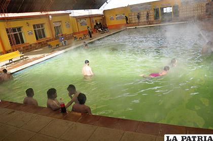 Balnearios o piscinas que no cumplen con las normas higiénicas pueden tornarse en focos de infección /Foto referencial/Archivo