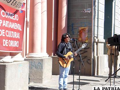 Carlos Villegas, durante una presentación en exteriores del Palais Concert /Archivo