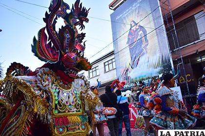 La fe, el motivo del Carnaval de Oruro