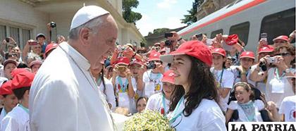 El Papa Francisco, en un encuentro con los jóvenes