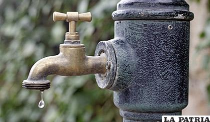 Sugieren la creación de comités de agua para control del líquido elemento