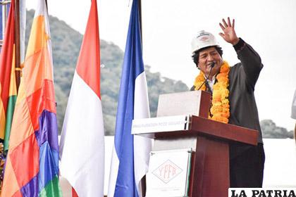 El Presidente Evo Morales en la inauguración del Pozo Jaguar X6 /ABI